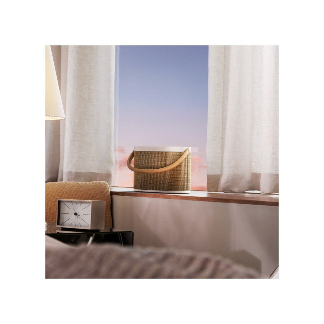 Bang & Olufsen Beosound A5 Taşınabilir Kablosuz Hoparlör 4